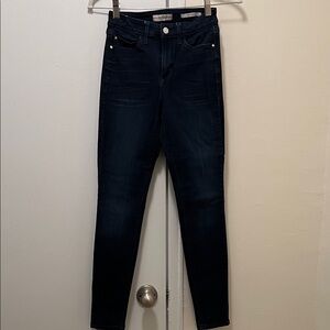 Guess Skinny Jeans in Dark Blue Wash